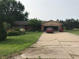 22698 Phelps St, Clinton Township, MI 48036