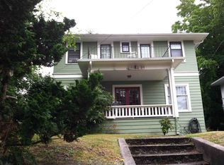 5009 21st Ave NE, Seattle, WA 98105