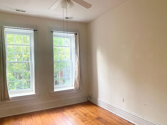 4th image of 1721 W Huron St