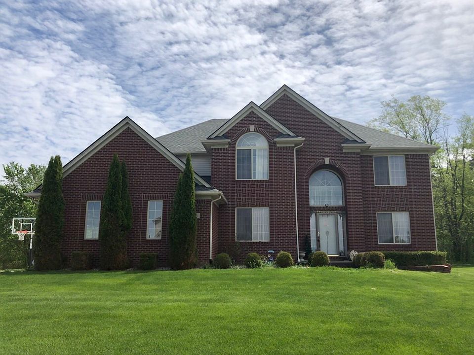 1st image of 4365 Newark Cir