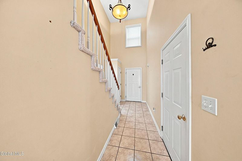 4th image of 115 Harvard Road