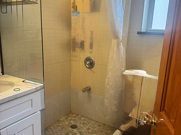 4th image of 1621 81st St #2
