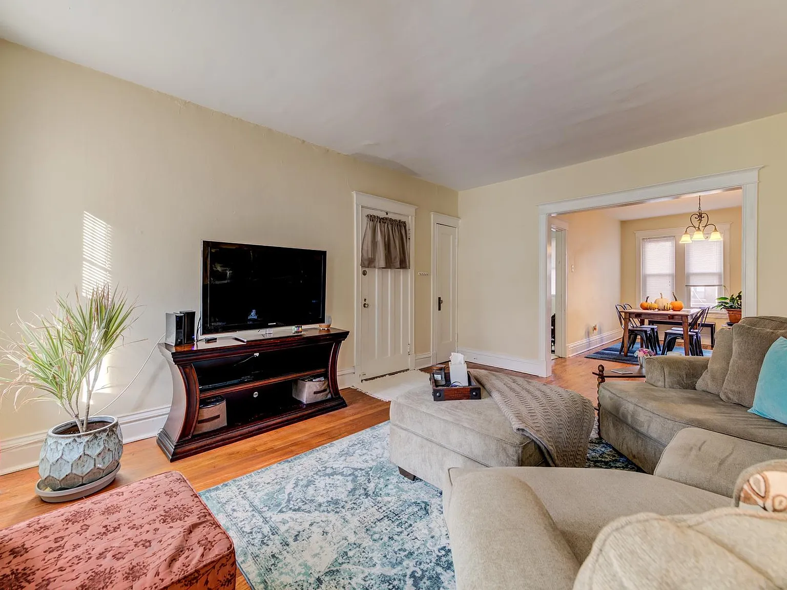 3 bed, 1650 sqft, $2,100 — Photo 4