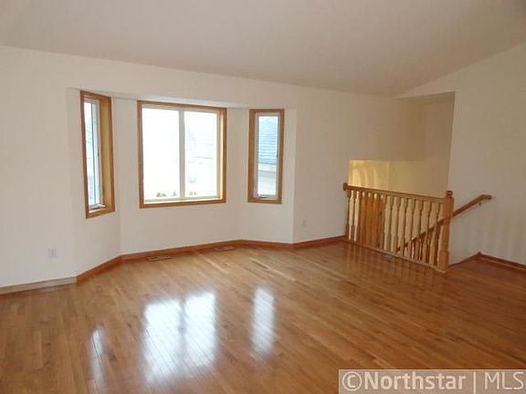 5th image of 848 103rd Ave NE