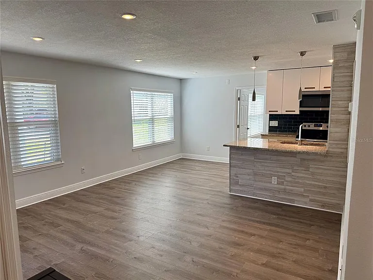 2585 Grassy Point Dr #111 — Photo 2