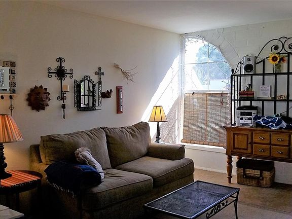 5th image of 422 S Paseo Lobo