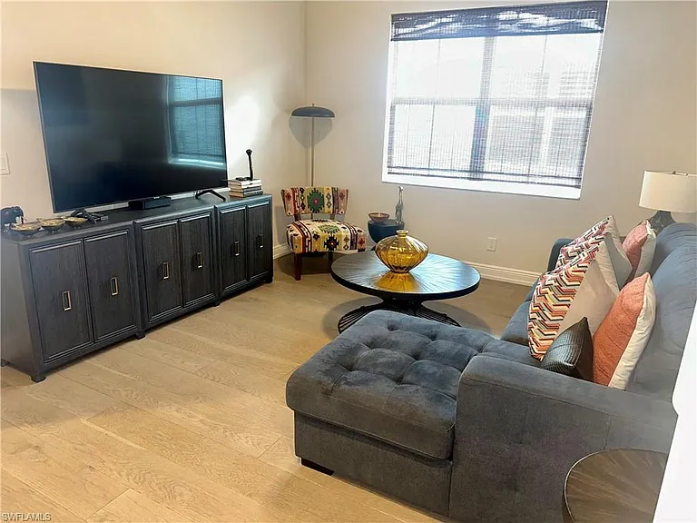9179 Cayman Dr — Photo 25
