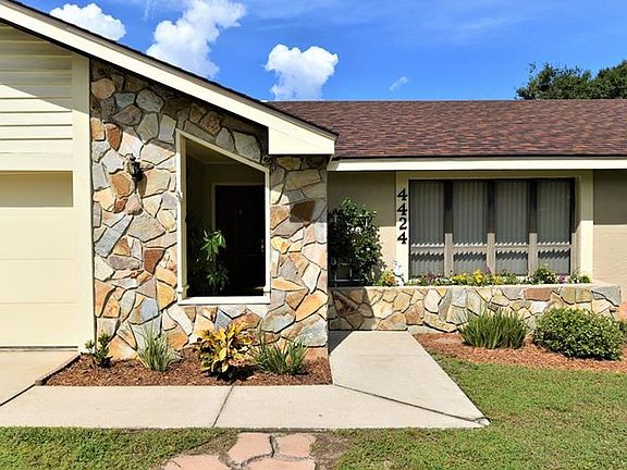 2nd image of 4424 S Laurel Pointe Dr