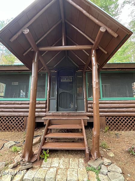 3rd image of 146 Smith Beach Road