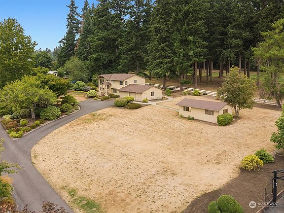 2nd image of 16246 NE 143rd Street
