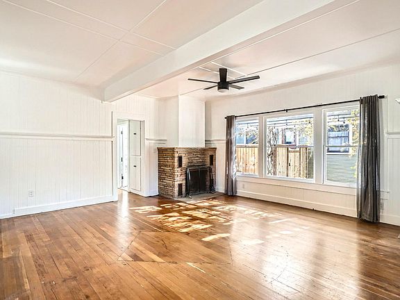 5th image of 4657 Date Ave