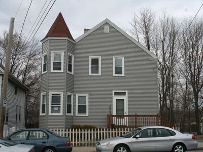 541 Park Ave, Cranston, RI, 02910