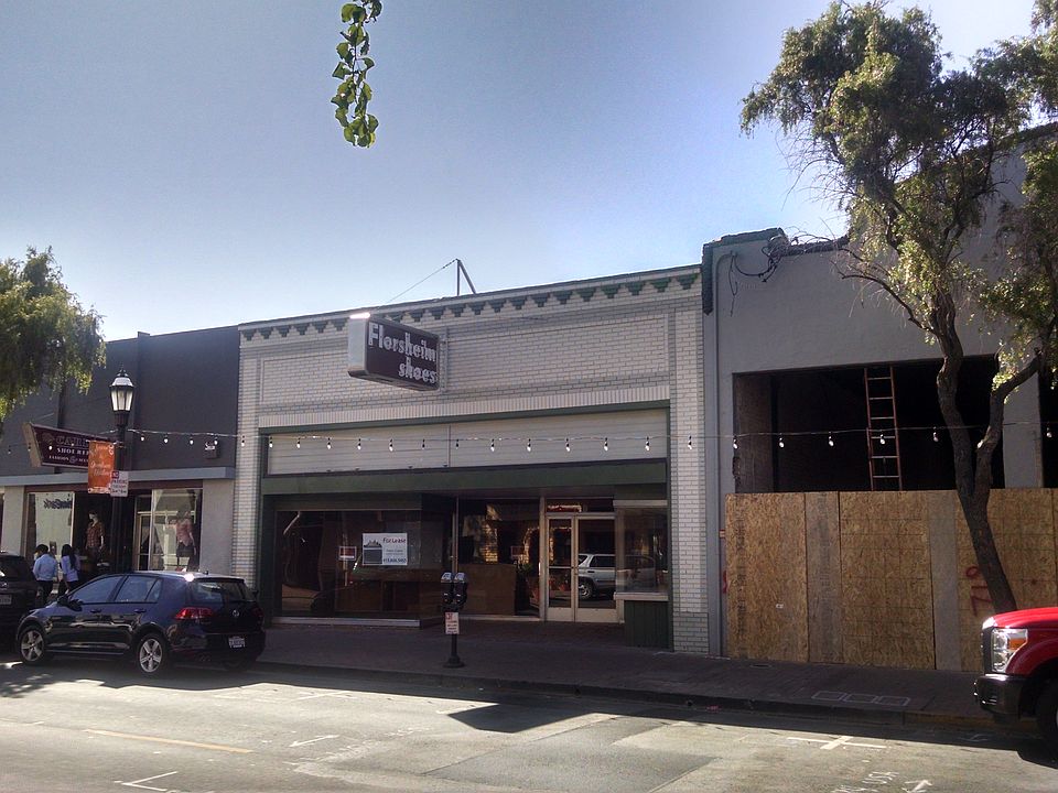 2nd image of 720 Main St