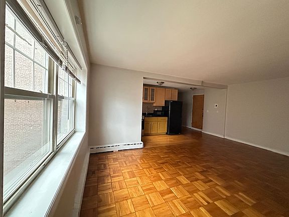 3rd image of 39-47 Duncan Ave #4F