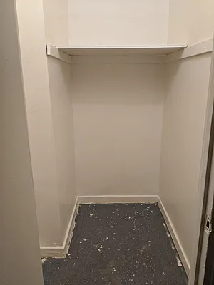 Rented by Delmark Realty LLC | media 34