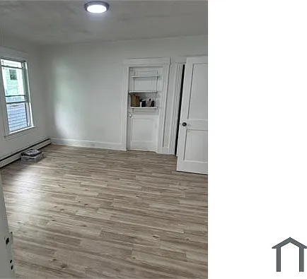 6 bed, 2200 sqft, $3,600 — Photo 4