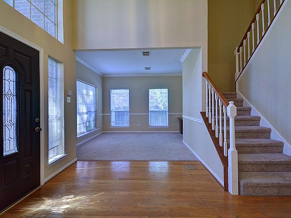 4th image of 10810 Ryan Oaks Dr