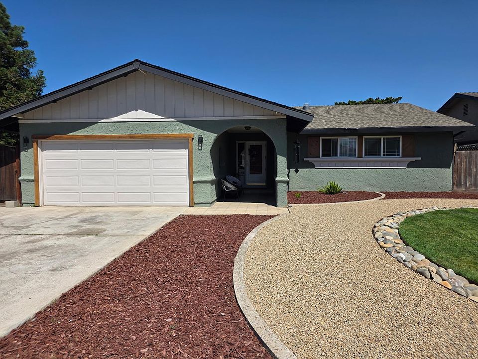 1st image of 2690 Princeton Ct