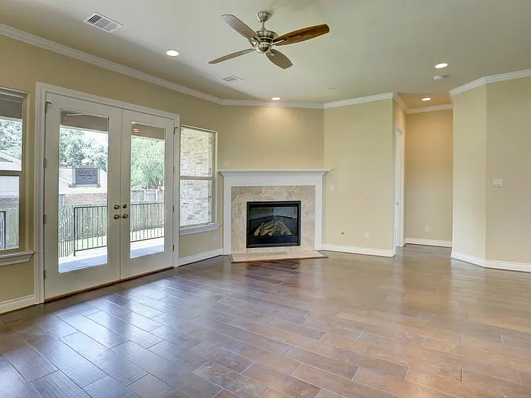 5203 Beechnut St — Photo 6