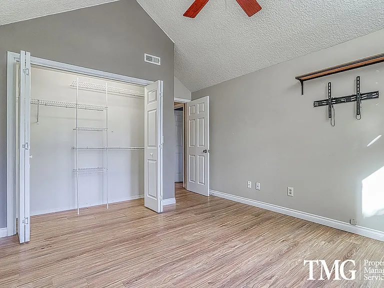11004 NE Sherwood Dr — Photo 21