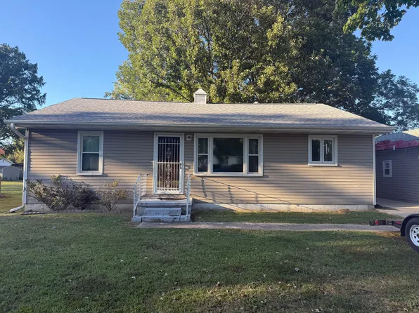 104 Paint Creek Ln, Carmi, IL 62821