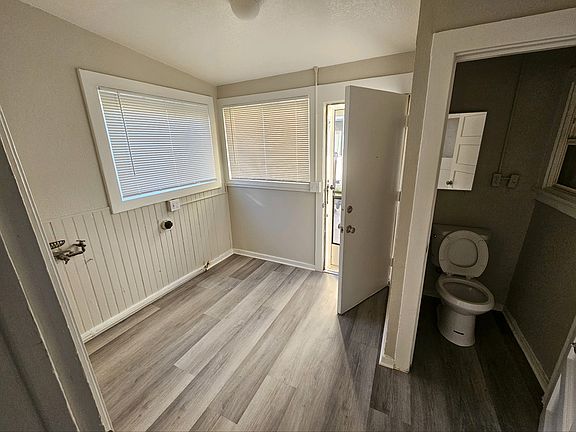 2nd image of 7904 Comstock Ave #7904