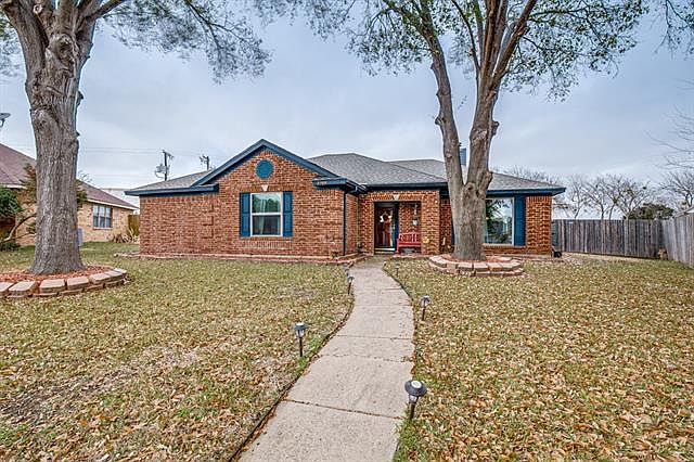1st image of 2709 Brookside Dr