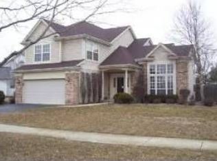 909 Brompton Cir, Bolingbrook, IL 60440