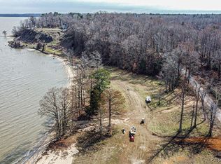 13 Sunken Meadow Rd, Spring Grove, VA 23881