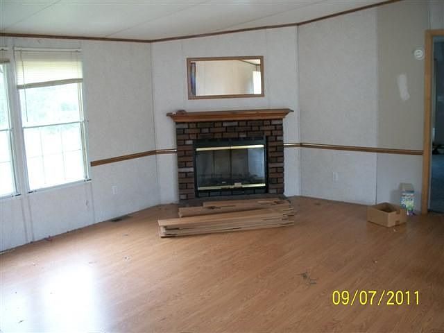 2nd image of 139 Shaw Ridge Rd