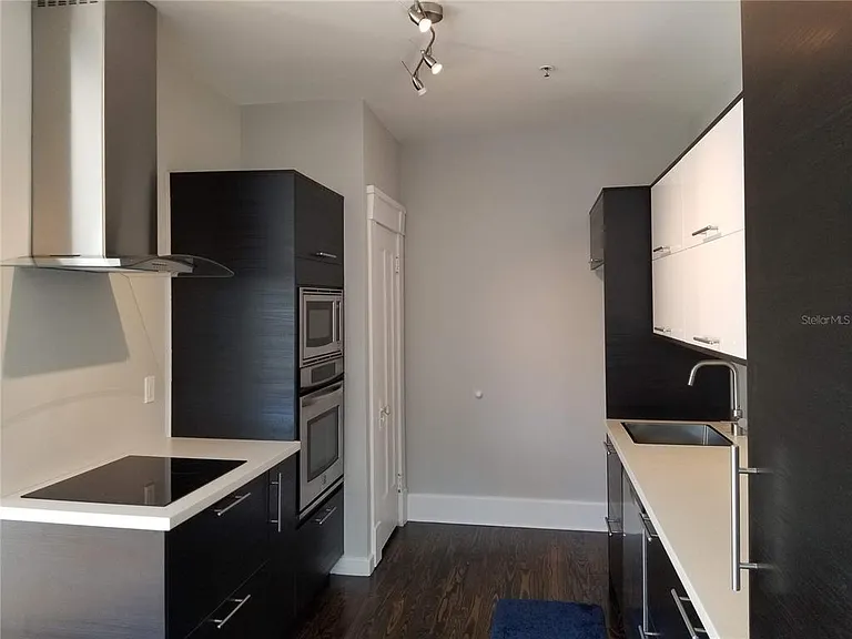 835 7th Ave S #3 — Photo 4