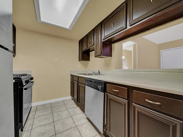Vista Ventana Apartments — Photo 33