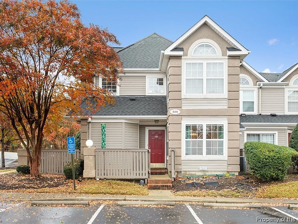 1st image of 803 Queens Way