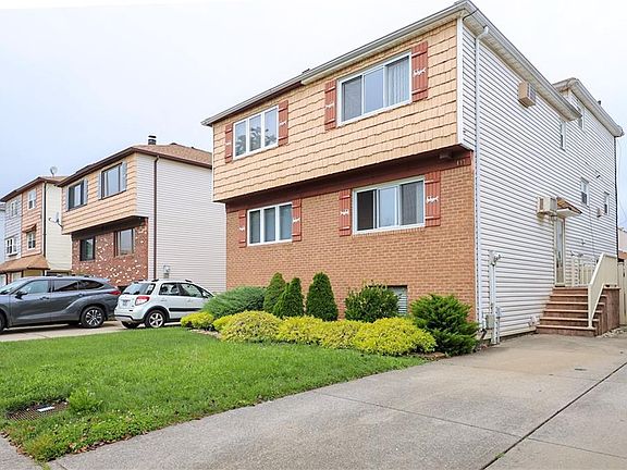 2nd image of 497 Buel Ave