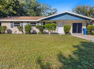 1500 Wildrose Ln, Daytona Beach, FL 32117