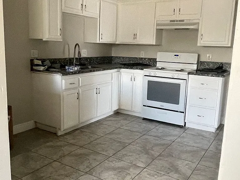 265 Hudson Dr — Photo 9