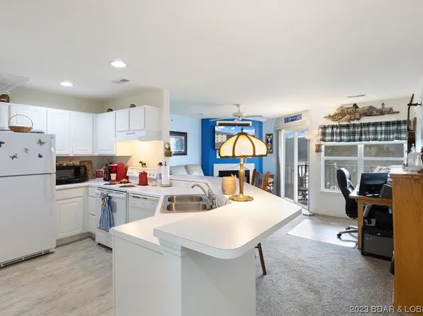 549 Park Place Dr #3E, Kaiser, MO 65047