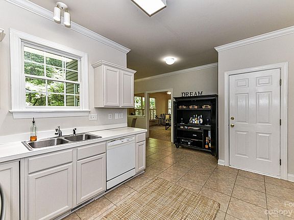 4th image of 7818 Forest Oaks Ln