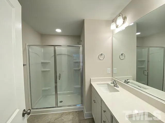 904 Hillman Ln — Photo 15