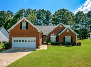 2945 Meadow Gate Way, Loganville, GA