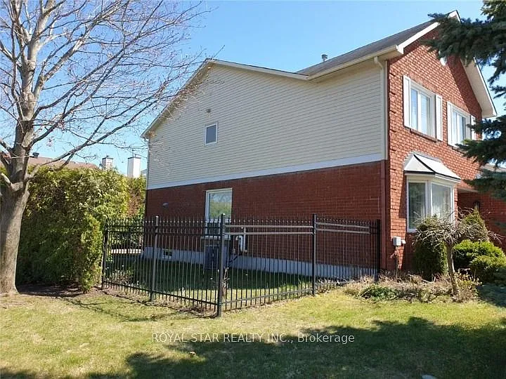 8 Hime Cres — Photo 18