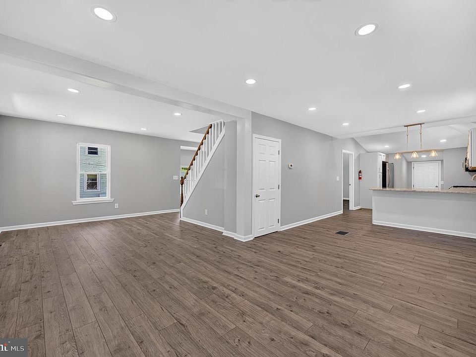 1st image of 27 S Market St