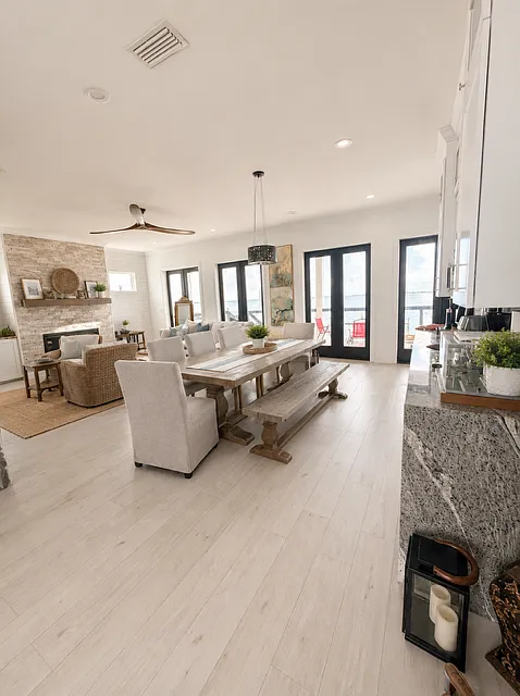 5 bed, 3344 sqft, $10,000 — Photo 4