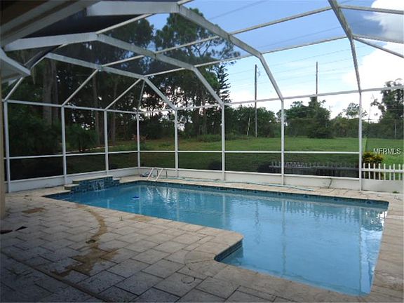 4th image of 4582 Glenbrook Ln