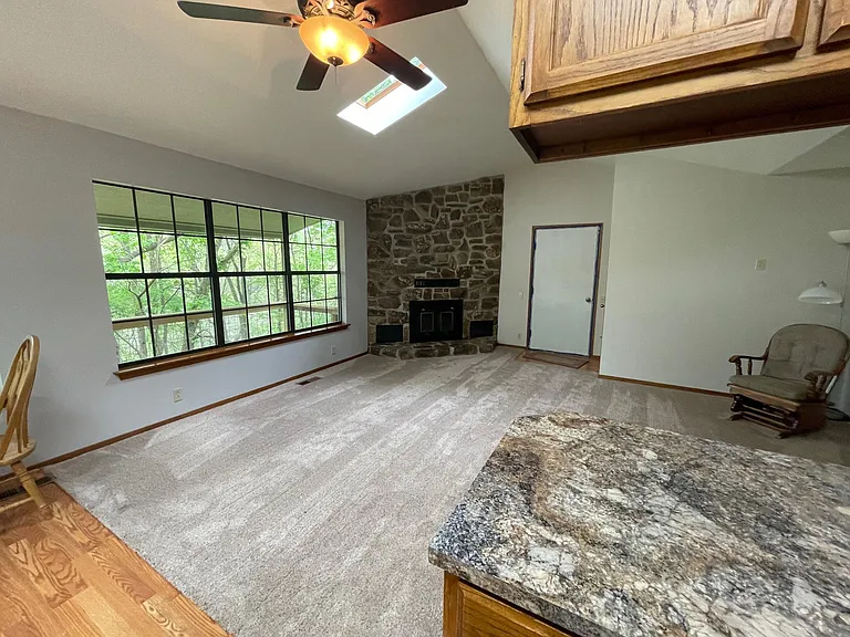 11440 Lakeview Dr — Photo 23