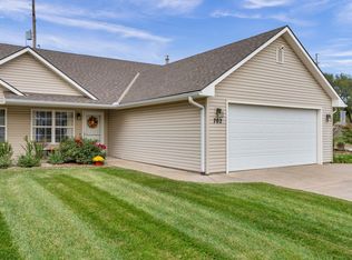 702 W Autumn Ridge Ct, Andover, KS 67002