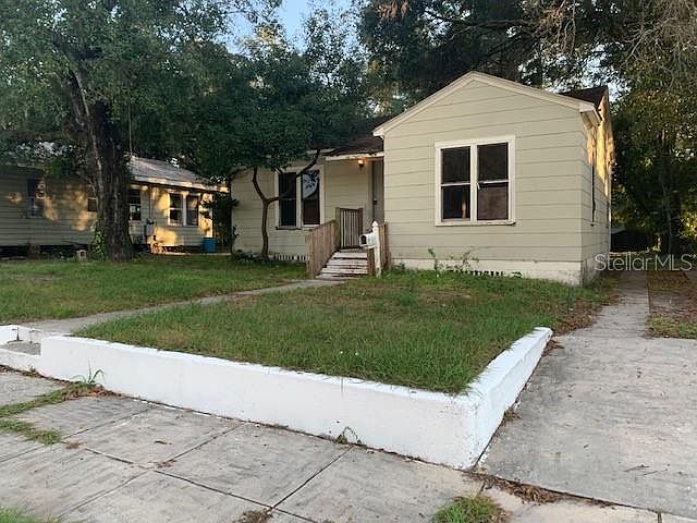 1st image of 105 E Plymouth St