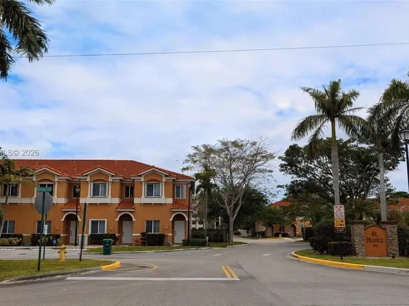 5906 Woodlands Blvd, Tamarac, FL 33319