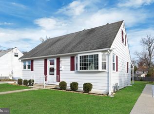 9 Weston Rd, Ewing, NJ 08618