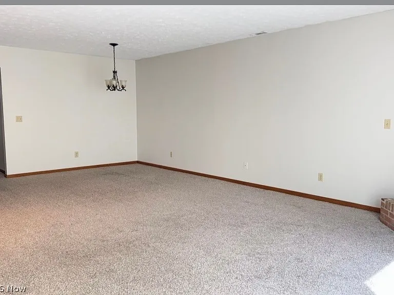2557 Jackie Ln — Photo 13